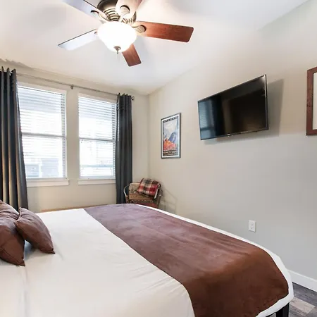 Premium Unit 4373- Fraser Crossing Founders Pointe Condo